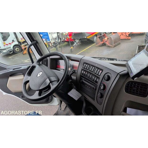 2013 رينو PREMIUM-46748588