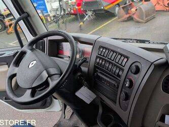 2013-renault-premium-1444980-46748588