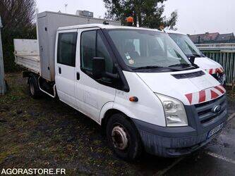 2010-ford-transit-1444984-46748629