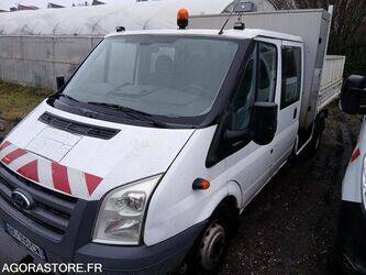 2010-ford-transit-1444984-46748630