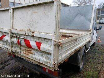 2010-ford-transit-1444984-46748632