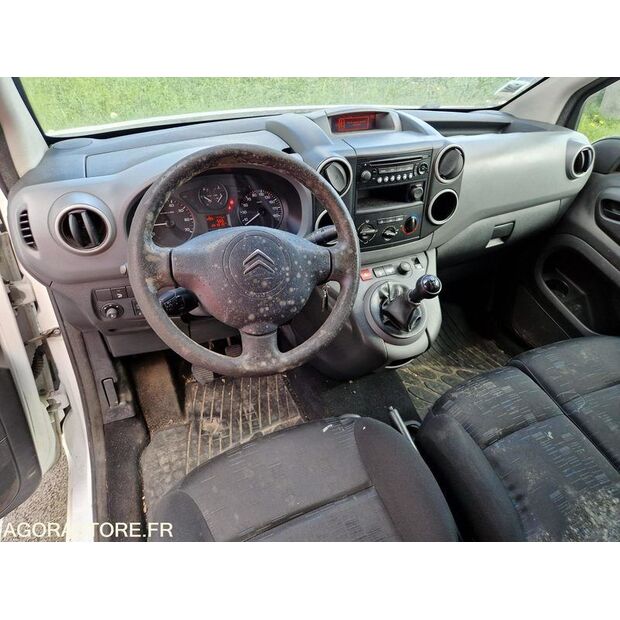 2012 Citroen BERLINGO-46748701