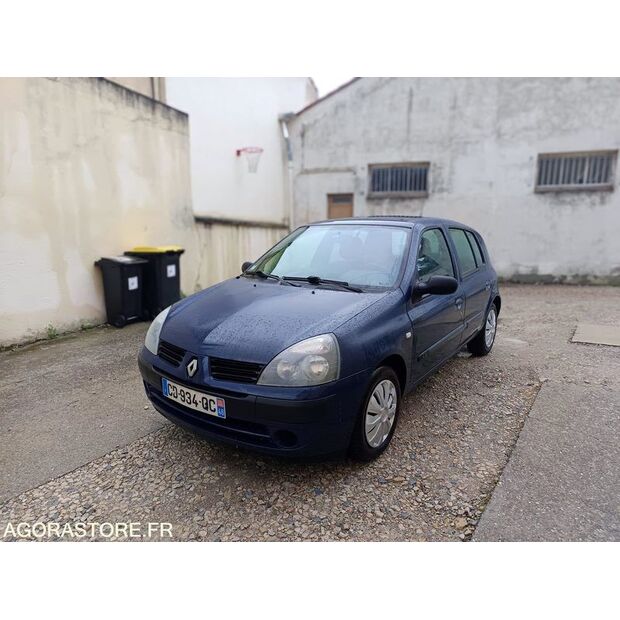 2004 Renault Clio-46748730