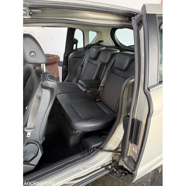 2013 فورد B-MAX-46748792