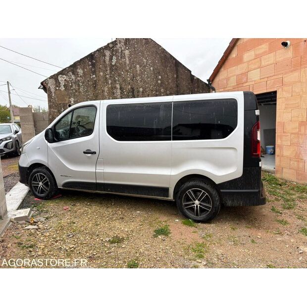 2015 Renault Trafic-46748795
