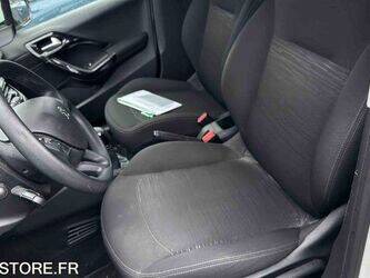 2020-peugeot-208-1444999-46748820