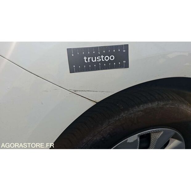 2012 سيتروين C3-46748848