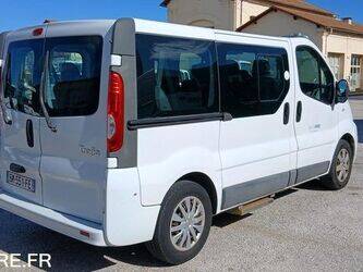 2011-renault-trafic-1445005-46748917