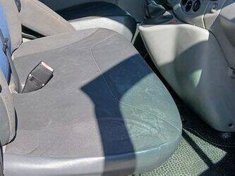 2011-renault-trafic-1445005-46748922