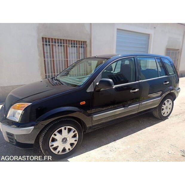 2010 فورد Fusion-46749001