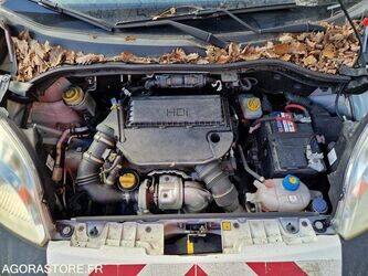 2014-citroen-nemo-1445018-46749071