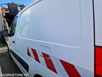 2012-citroen-berlingo-1445020-46749102