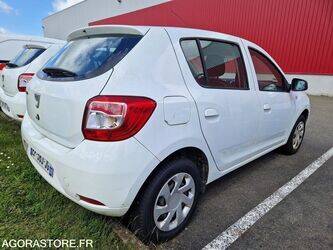 2016-dacia-sandero-1445021-46749115