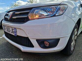 2016-dacia-sandero-1445021-46749117