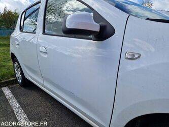 2016-dacia-sandero-1445021-46749122