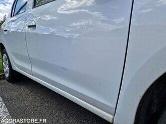 2016-dacia-sandero-1445021-46749123