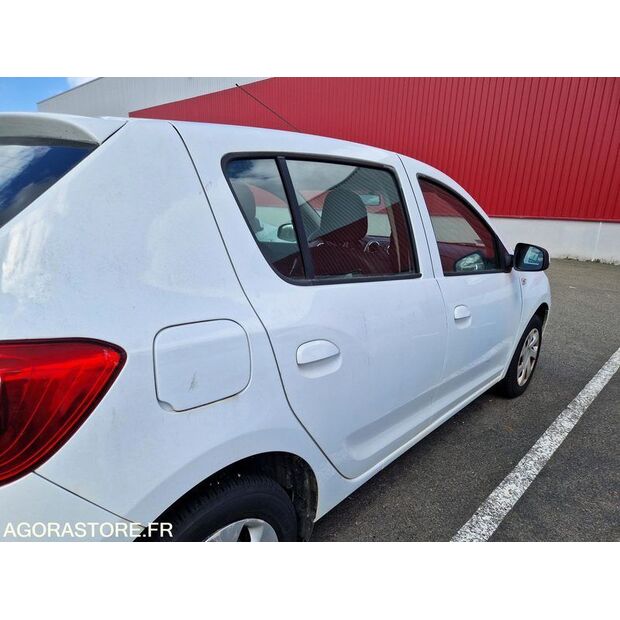 2016 داسيا SANDERO-46749124