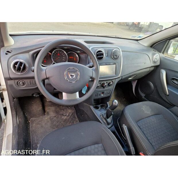 2016 داسيا SANDERO-46749133