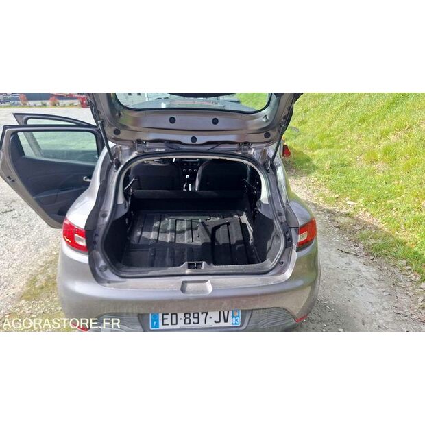 2016 Renault Clio-46749143