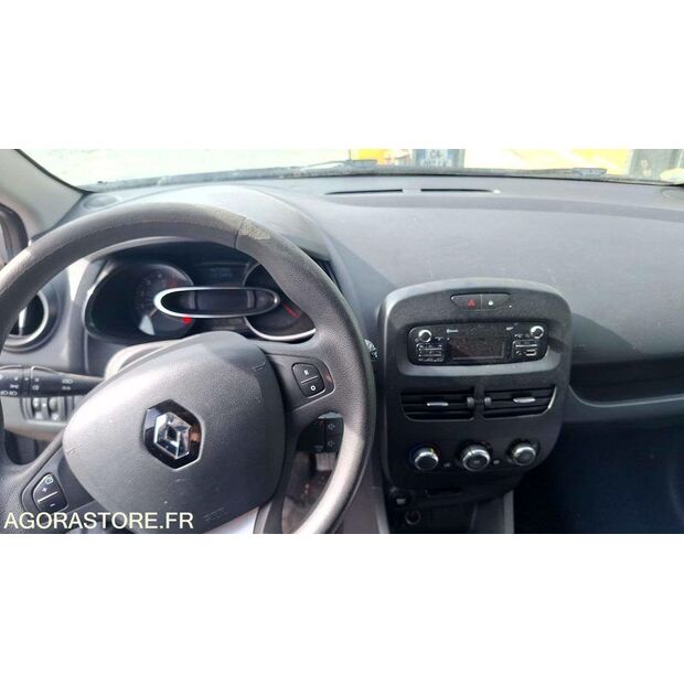 2016 Renault Clio-46749148