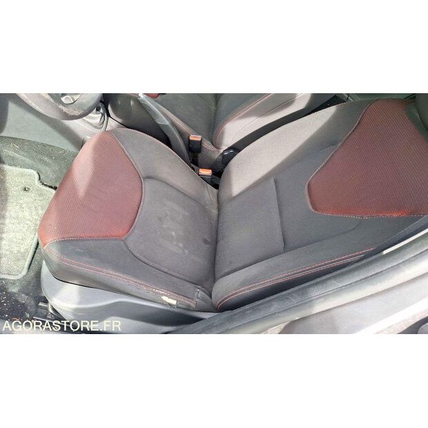 2016 Renault Clio-46749153