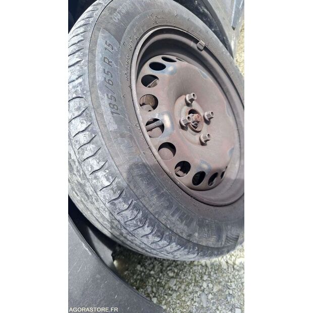 2016 Renault Clio-46749162