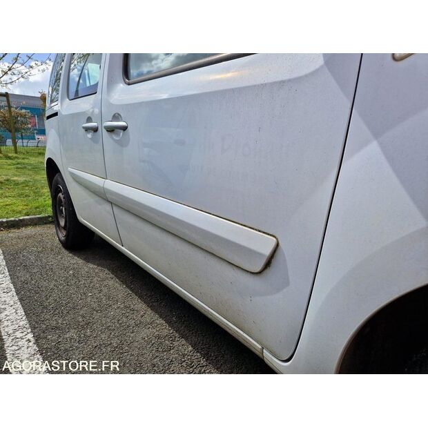 2011 رينو Kangoo-46749206