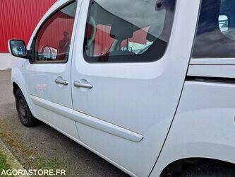 2011-renault-kangoo-1445026-46749217