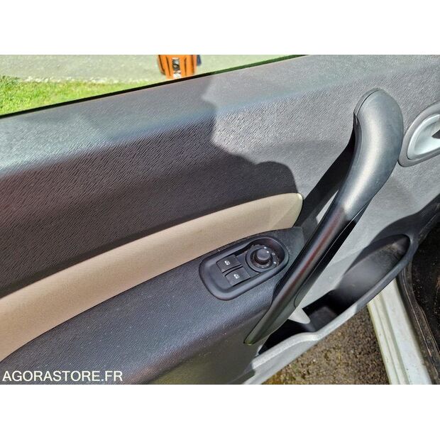 2011 رينو Kangoo-46749221