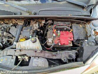 2011-renault-kangoo-1445026-46749228