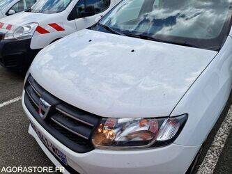 2016-dacia-sandero-1445027-46749234