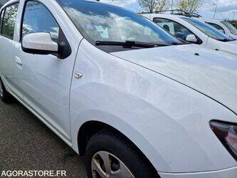 2016-dacia-sandero-1445027-46749237