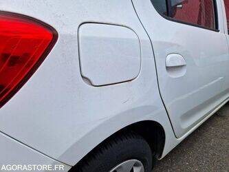 2016-dacia-sandero-1445027-46749241