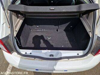 2016-dacia-sandero-1445027-46749244