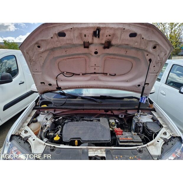 2016 داسيا SANDERO-46749254