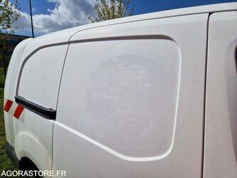 2016-peugeot-partner-1445028-46749266