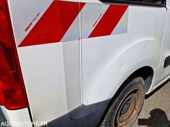 2016-peugeot-partner-1445028-46749269