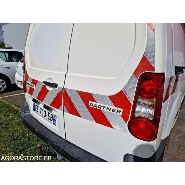 2016 Peugeot PARTNER-46749275