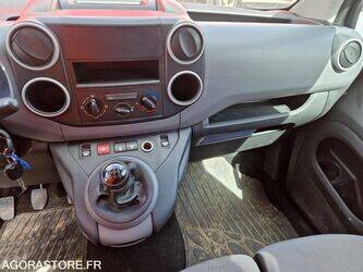 2016-peugeot-partner-1445028-46749283