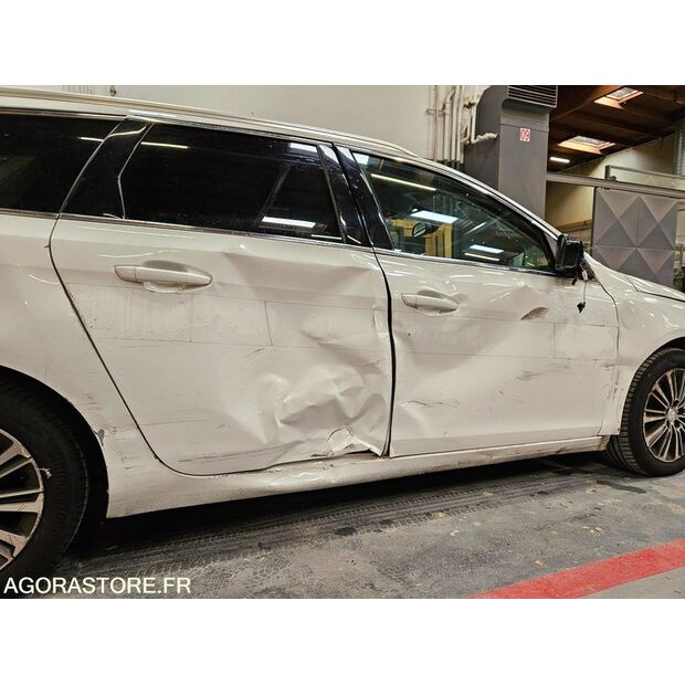 2020 بيجو 308-46749297