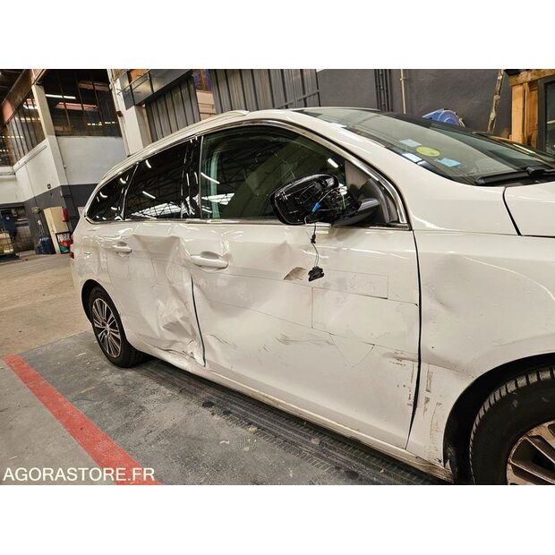 2020 بيجو 308-46749298