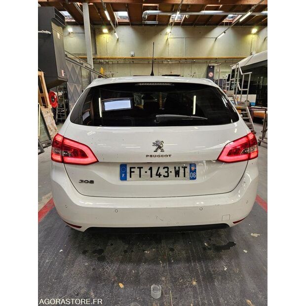 2020 بيجو 308-46749301