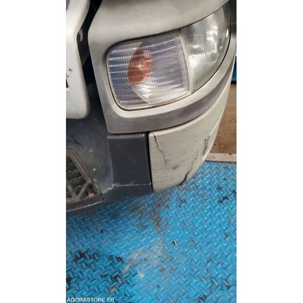 2002 Renault Midlum-46749316