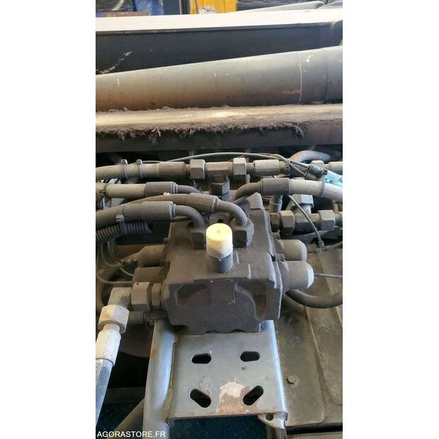 2002 Renault Midlum-46749330