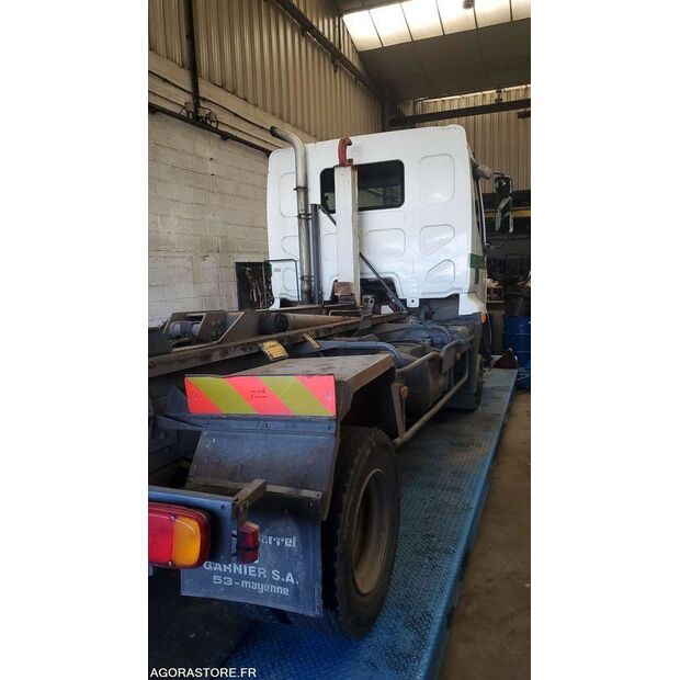 2002 Renault Midlum-46749331