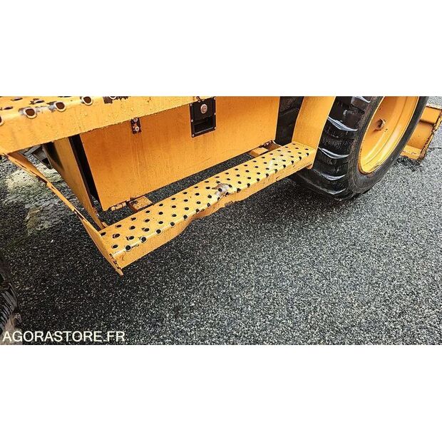 2010 CASE WX125-46749355