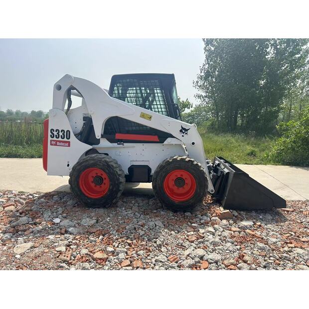 2024 BOBCAT S330-46749395
