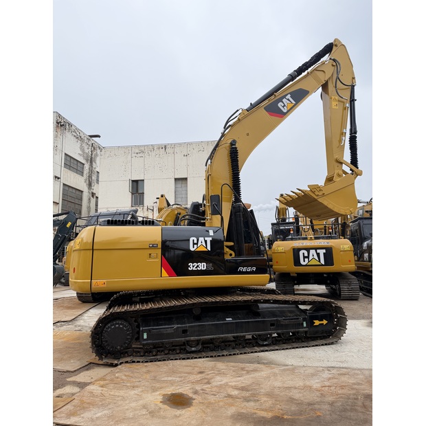 2024 Caterpillar 323DL-46749478