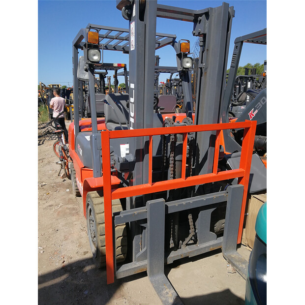 2023 هيلي FD30-46749983