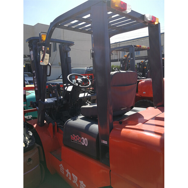 2023 هيلي FD30-46749985